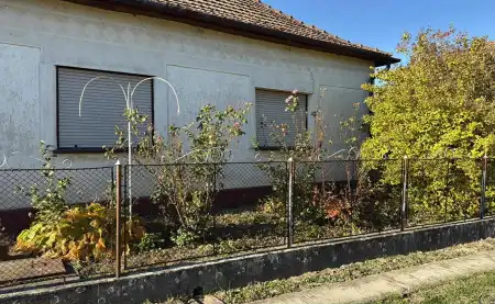 Eladó családi ház, Abádszalók 3 szoba 100 m² 13.9 M Ft
