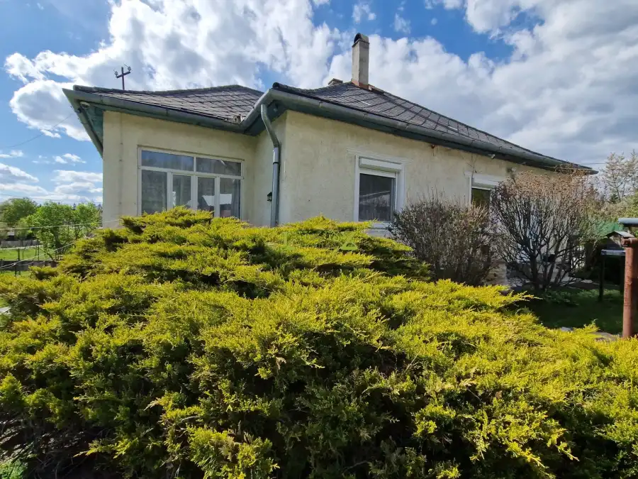 eladó családi ház, Balaton