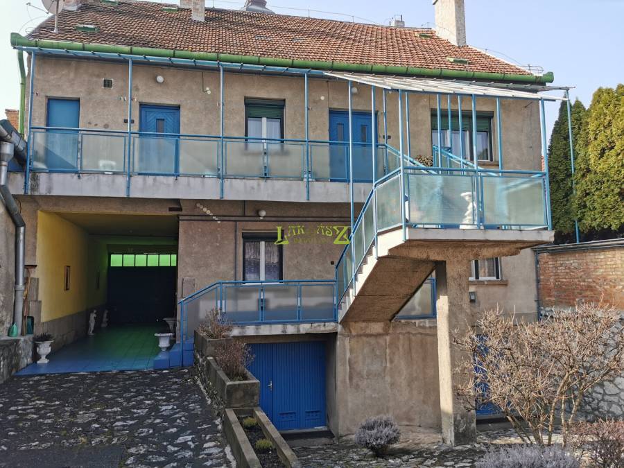 eladó családi ház, Eger