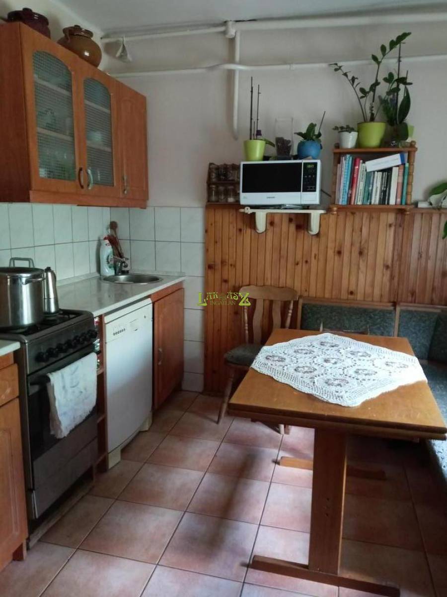 eladó családi ház, Eger