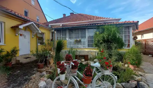 Eladó családi ház, Eger 3 szoba 105 m² 66 M Ft