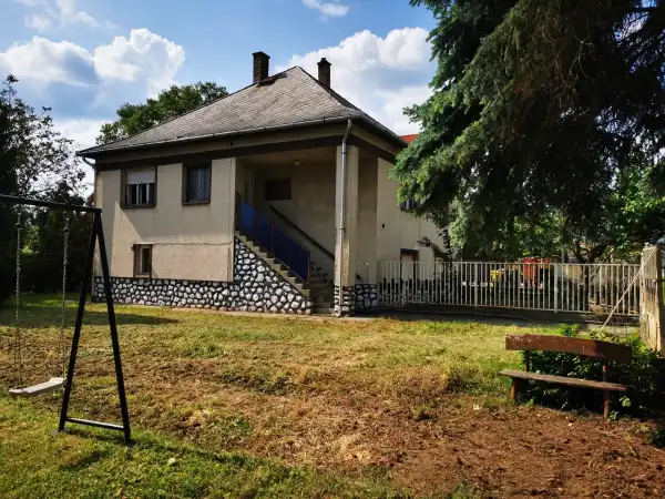 Eladó családi ház, Egerszalók 5 szoba 150 m² 49.5 M Ft