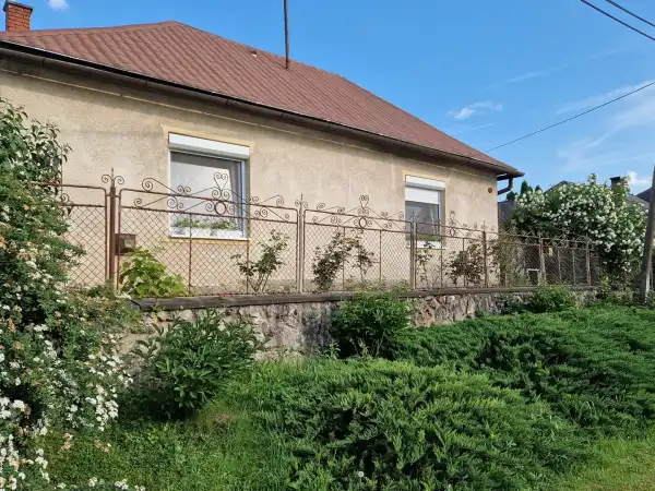 Eladó családi ház, Mónosbél 3 szoba 70 m² 20.9 M Ft