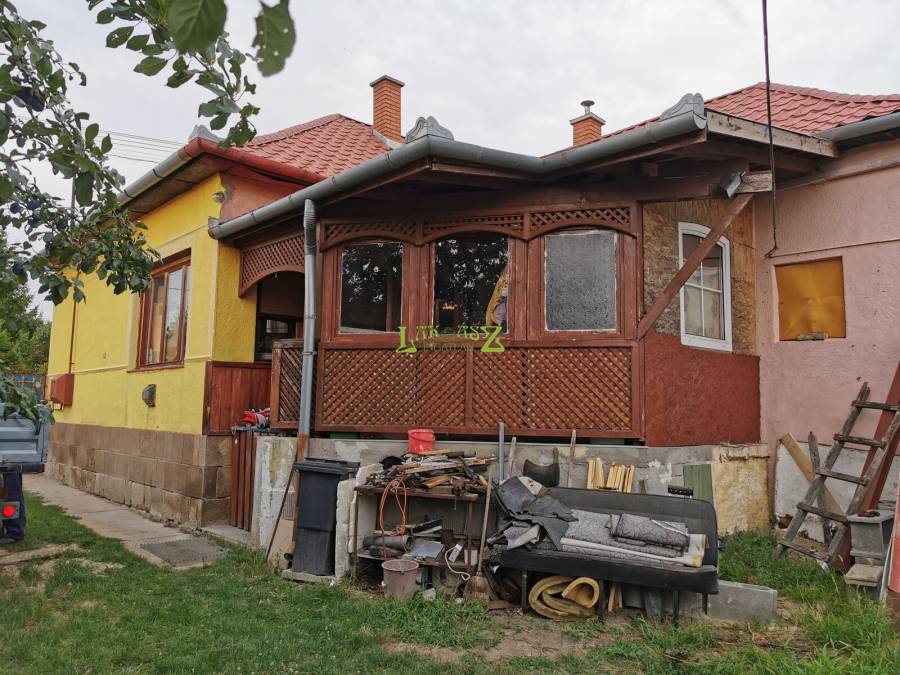 eladó családi ház, Novaj