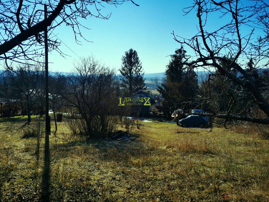 eladó  Gyümölcsös, Eger