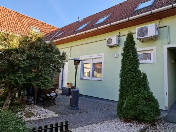 Eladó téglalakás, Eger 4 szoba 80 m² 69.9 M Ft